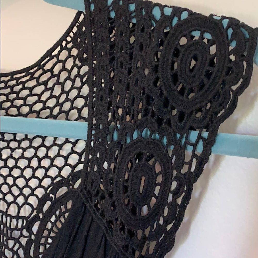 Forever 21 Open Back Crocheted Top - Picture 3 of 5